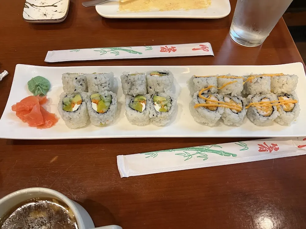 Spicy Shrimp and Vegetable Sushi
